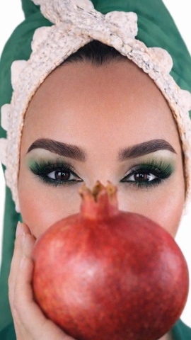 میکاپ یلدایی با تم سبز شیک