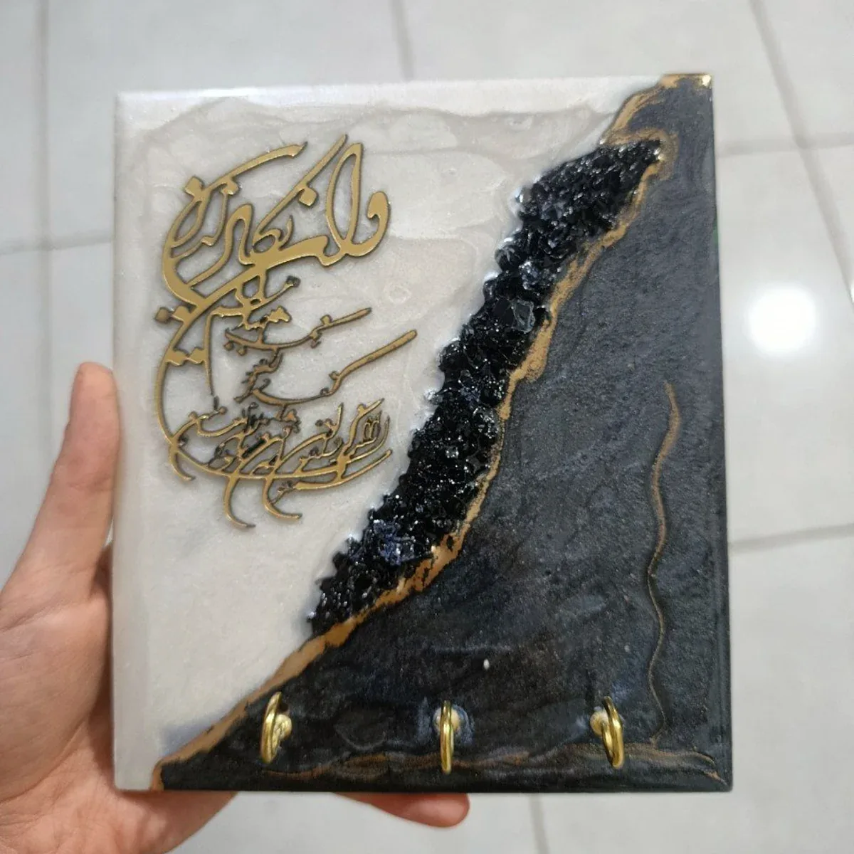 جاکلیدی دیواری رزینی طرح وان یکاد | دست‌ساز