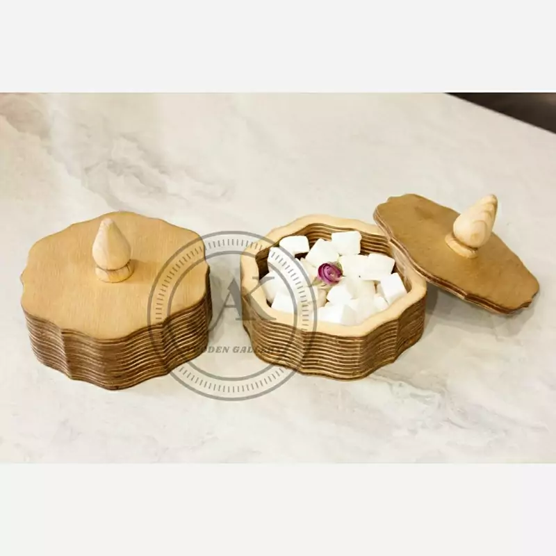 قندان چوبی a دسته خراطی