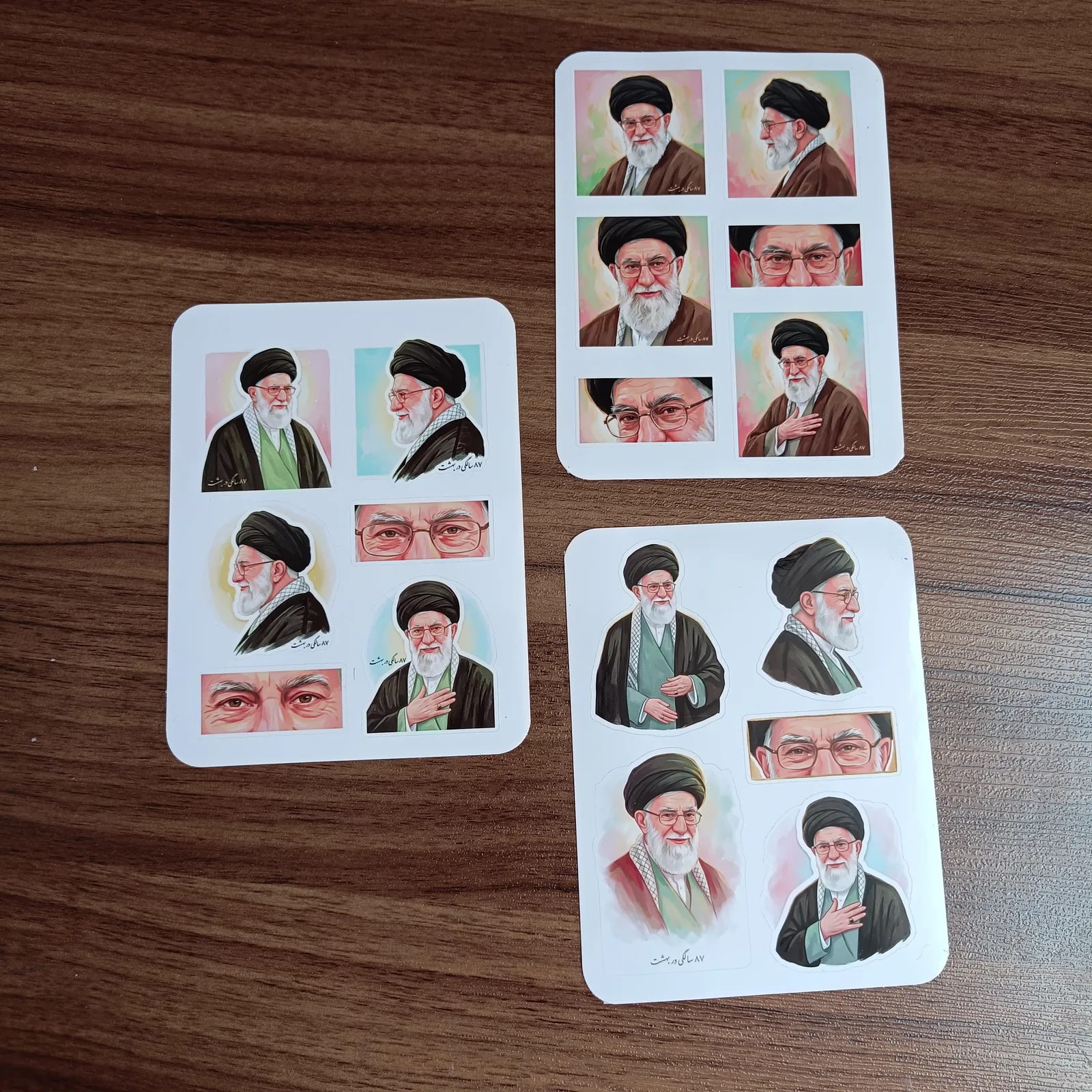 استیکر برش خورده آقا رهبر شهید