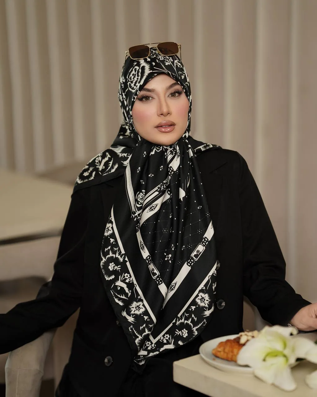 روسری ابریشم هیوا